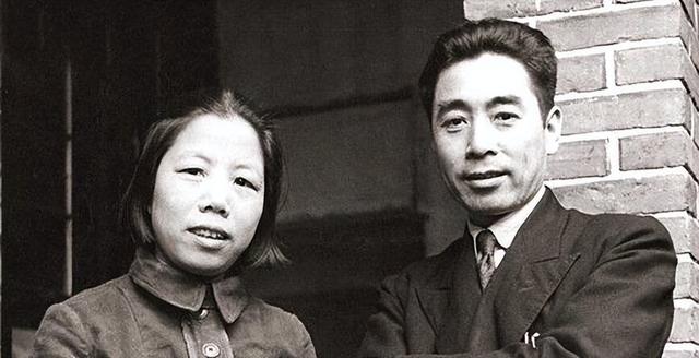 周总理竟还有一位“妻子”,就连邓颖超都对她盛情款待,她是谁?