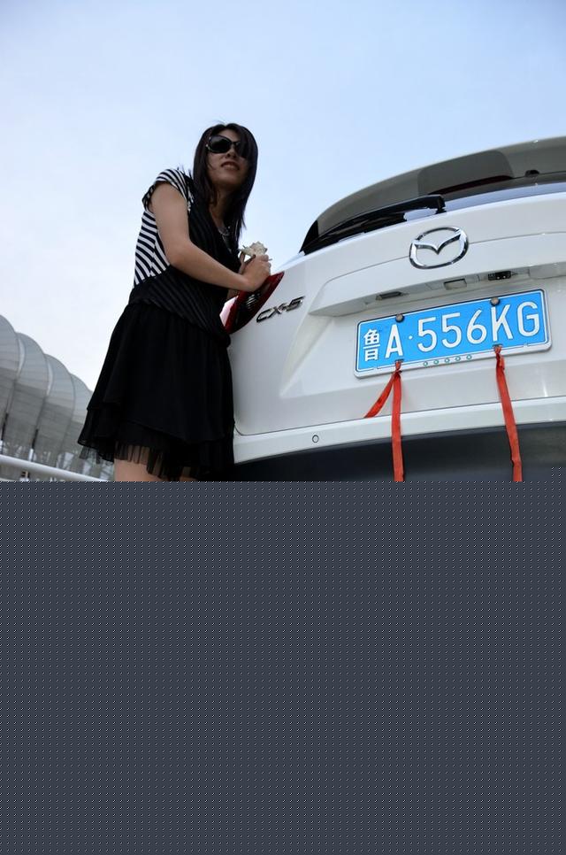 女神助阵马自达CX5，香车美女伴左右！