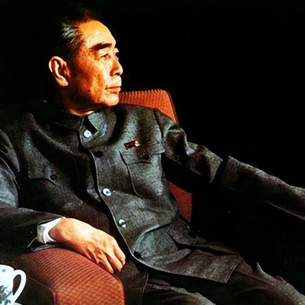 周总理竟还有一位“妻子”,就连邓颖超都对她盛情款待,她是谁?