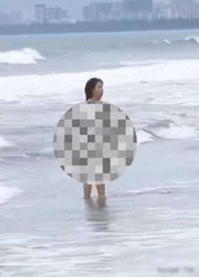 禁拍美女(裸拍三亚湾海滩美女一丝不挂，清晰照被曝光，警方介入后回应)