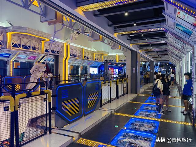 兰州闹市土豪商场，每天都美女如云挥金如土，甘肃人都开车来购物
