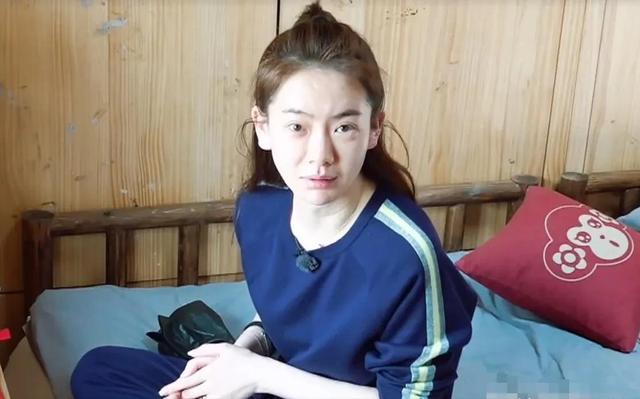 “素颜无人识”的8位女星,带妆个个貌美如花,卸妆:大姐你是谁