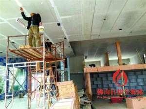 海八路汽车城(2400㎡违建“扎根”华南汽车城广场)