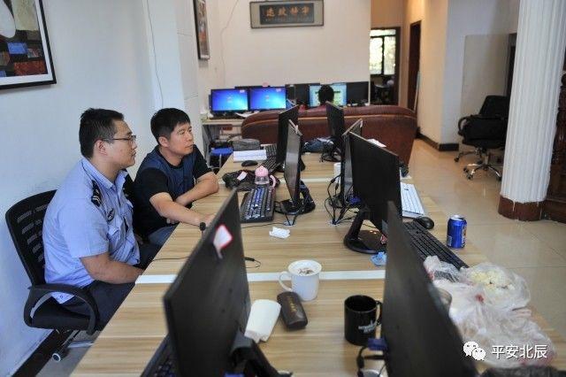 民警“进门”排问题除隐患