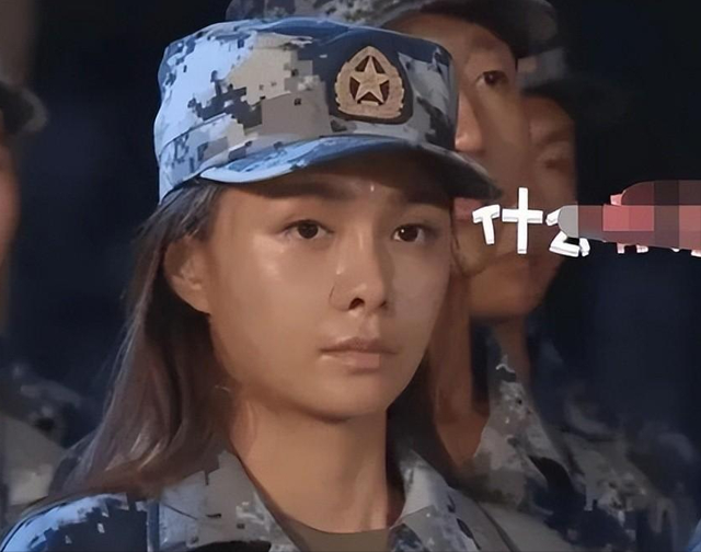 “素颜无人识”的8位女星,带妆个个貌美如花,卸妆:大姐你是谁