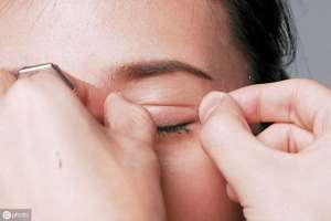 美女定型机(双眼皮贴用多了，眼皮会松弛，“定型霜”来代替，持久定型不伤眼)
