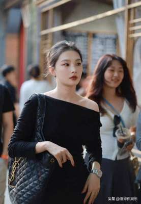 美女评价高(风韵十足的美女，个个都是时髦美丽，散发着耀眼的魅力)