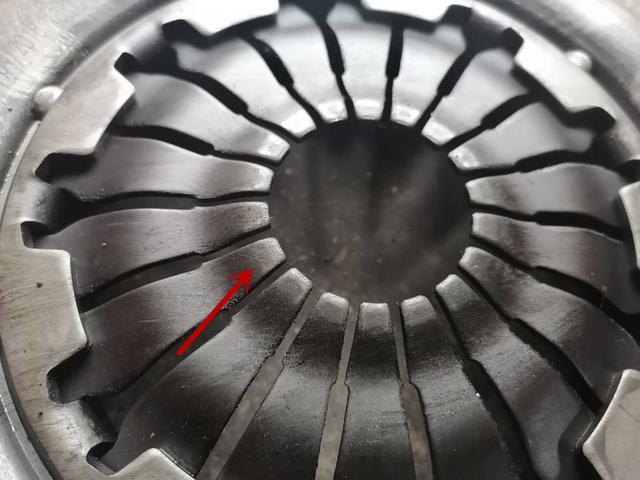 科鲁兹分离轴承漏油泄压,离合器分离不清,档位无法挂入