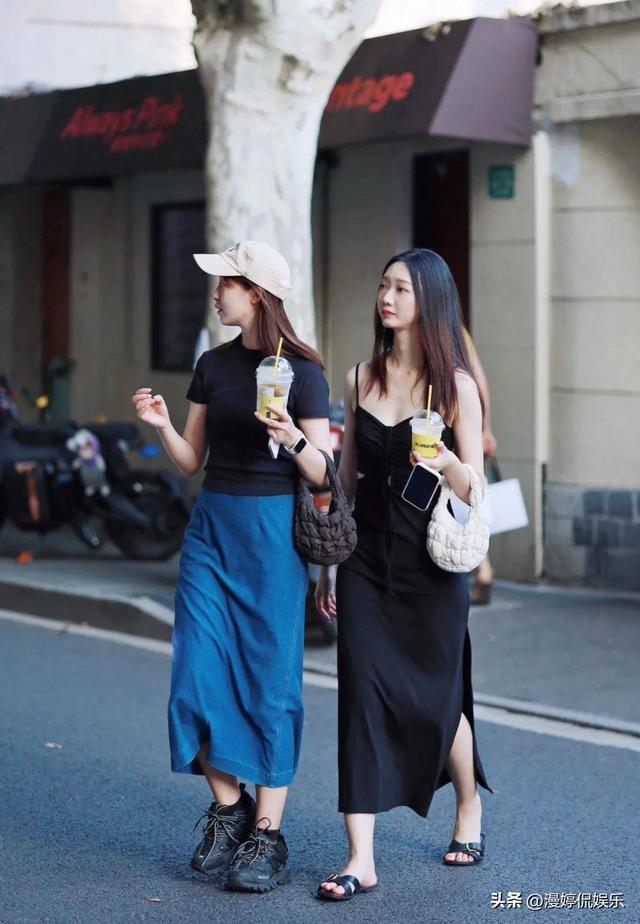 风韵十足的美女,个个都是时髦美丽,散发着耀眼的魅力