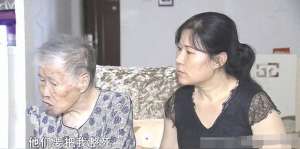 靠脸吃饭的美女(湖南一女子因长得太漂亮，直到55岁没上一天班，三婚三离啃母度日)