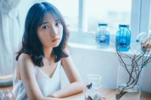 美女猜拳1(小说：大美女撸起袖子划拳喝酒，场面精彩绝伦，旁边人都震惊了)