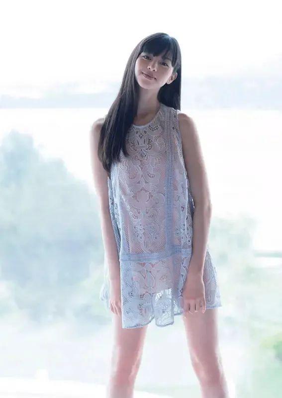 日本混血美女女星-中条彩未,清纯又性感,人美身材好美女图写真