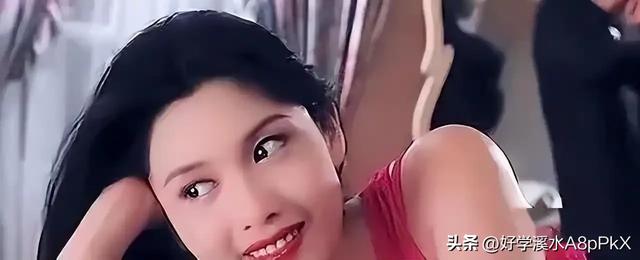 她是“三级片女王”：16岁出道，23岁“一脱成名”，31岁退圈