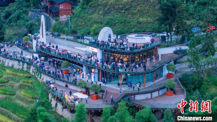 (新春走基层)浙江共富观察:交通如何激发山区发展新活力?