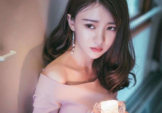 小说：他开着豪车来接兄弟，趁机讽刺了前女友，不留恋的走了