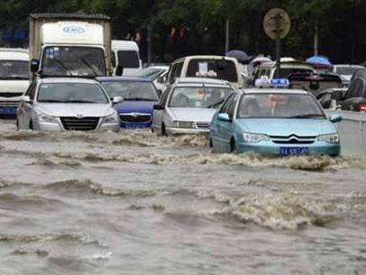 雨天涉水行车,这些事项你要知道