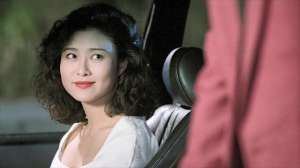 美女下面叉叉(1995年，郑伊健出演了部风月片，片中的邱淑贞更是性感动人)