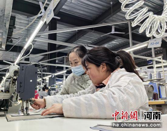 抢开局、拼经济 河南尉氏汽车零部件生产热