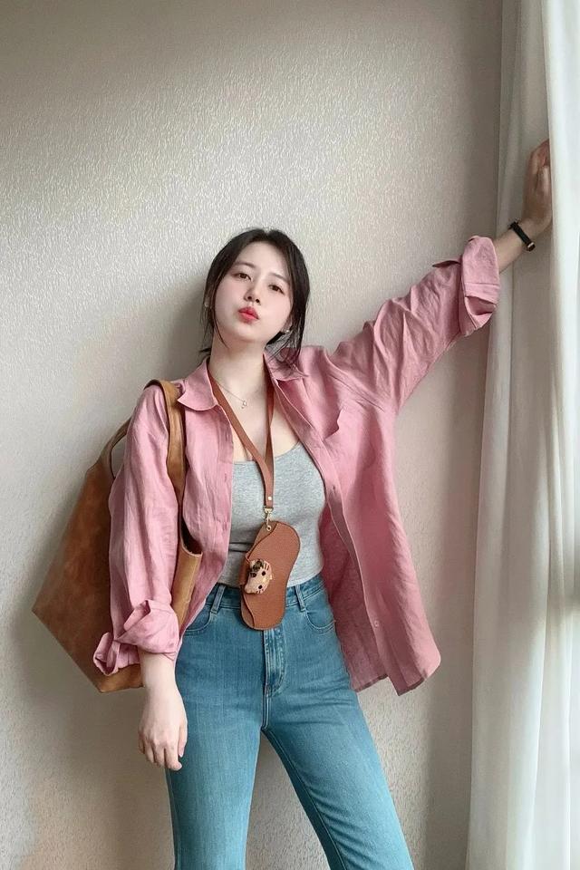 胖嘟嘟的美女