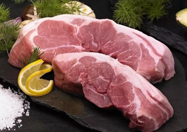 15万吨冻猪肉已“发货”，还有一大批在路上！这个春节，大口吃肉
